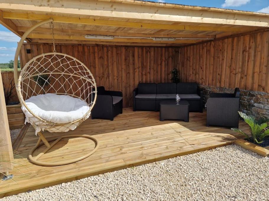 Chalet Industriel Avec Filet Et Spa Sorigny Ngoại thất bức ảnh