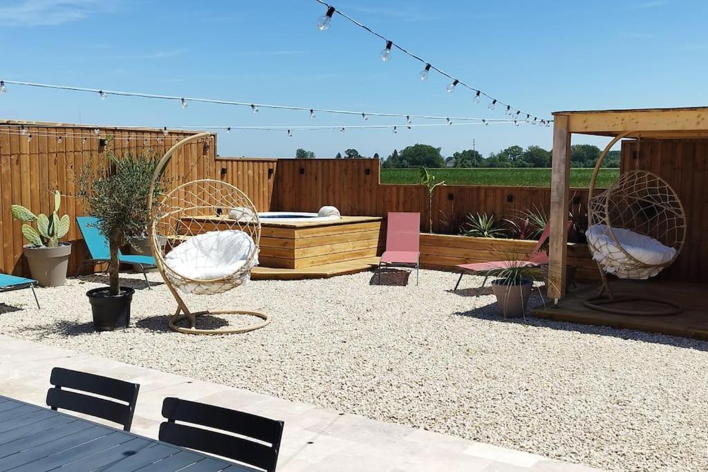 Chalet Industriel Avec Filet Et Spa Sorigny Ngoại thất bức ảnh