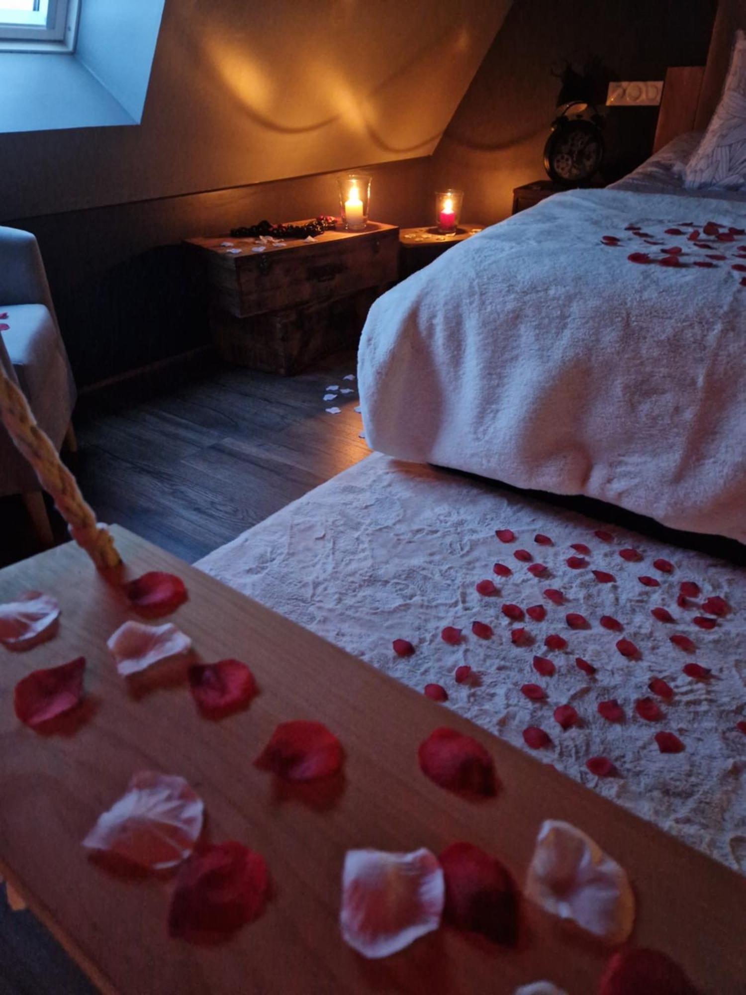 Chalet Industriel Avec Filet Et Spa Sorigny Ngoại thất bức ảnh