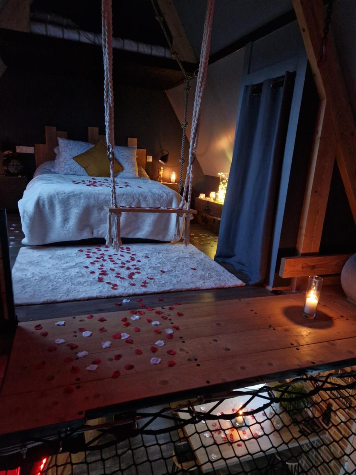 Chalet Industriel Avec Filet Et Spa Sorigny Ngoại thất bức ảnh